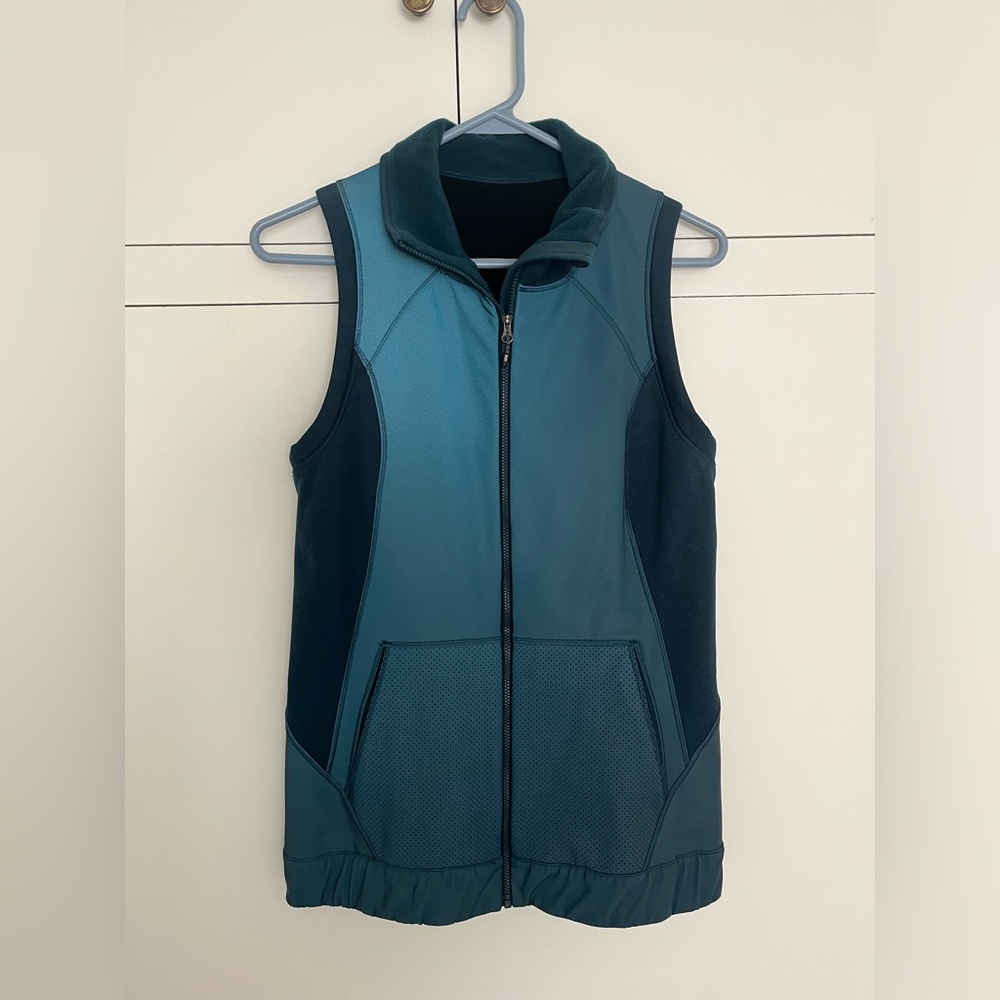 Lululemon Reflective Running Vest